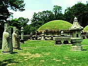 Thăm khu lăng mộ hoàng gia Chosun, Hàn Quốc