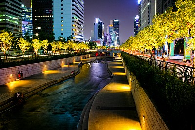 Cheonggyecheon- Con Suối Tuyệt Đẹp Giữa Lòng Seoul Cheonggyecheon- Con Suối Tuyệt Đẹp Giữa Lòng Seoul